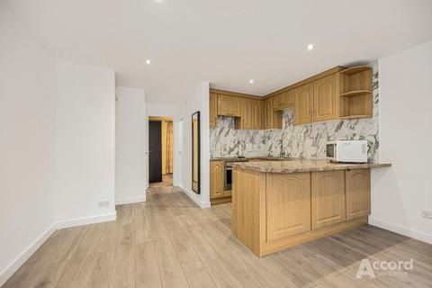 1 bedroom maisonette for sale, Columbine Way, Romford, RM3
