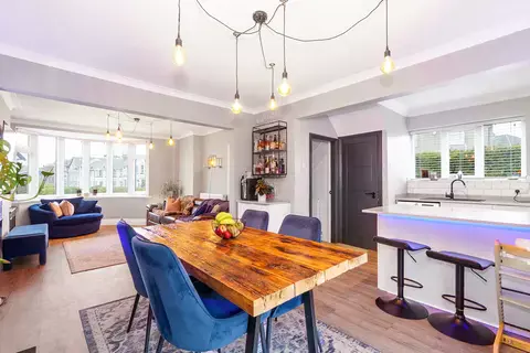 3 bedroom semi-detached house for sale, 10, Sunningdale Drive, Onchan