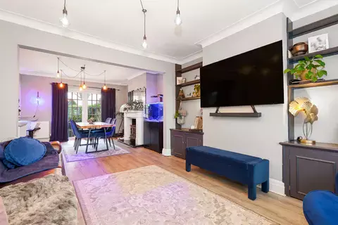 3 bedroom semi-detached house for sale, 10, Sunningdale Drive, Onchan