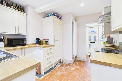 9 Lime Grove, Chinnor, OX39 4PN