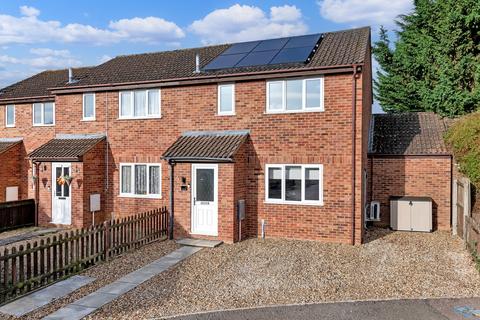 3 bedroom semi-detached house for sale, Lavender Close, Bury St. Edmunds IP28