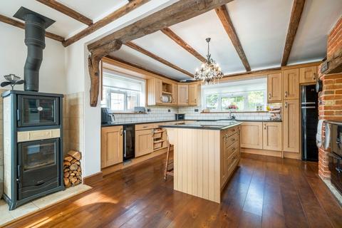 4 bedroom detached house for sale, Hockham Road, Wretham