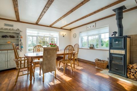4 bedroom detached house for sale, Hockham Road, Wretham