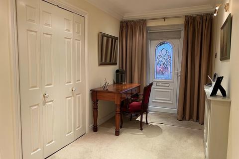 3 bedroom bungalow for sale, HEATHER Grove, Scunthorpe, DN16