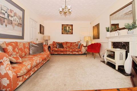 3 bedroom detached house for sale, Calthorpe Close, Walsall, WS5 3LT