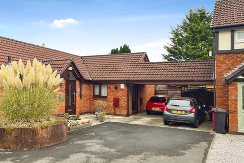 Fernside, Radcliffe