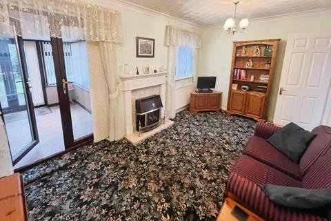 undefined, Fernside, Radcliffe