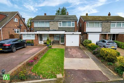 3 bedroom semi-detached house for sale, Huntingdon Close, Turnford