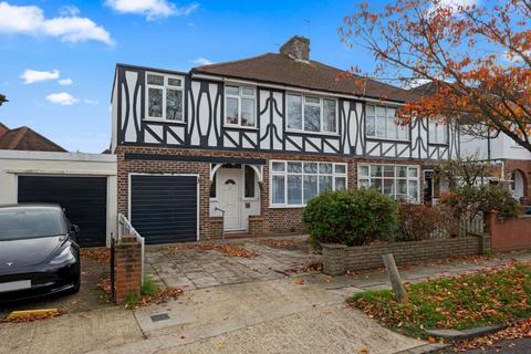 3 bedroom semi-detached house for sale, Brockenhurst Avenue, Worcester Park
