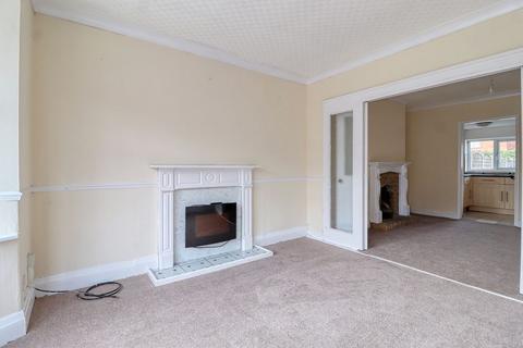 3 bedroom semi-detached house for sale, Avon Road, Scunthorpe