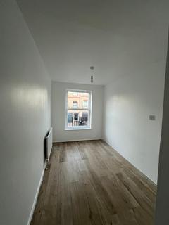 3 bedroom maisonette to rent, Edmeston Close, London E9