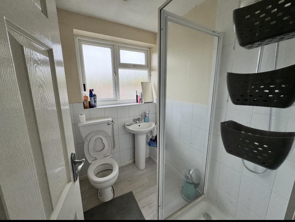 Main Bathroom