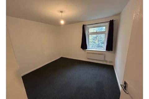 2 bedroom flat to rent, Chelsea Close, Willesden NW10