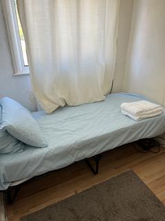 1 bedroom in a house share to rent, Cromer Road, Bury BL8