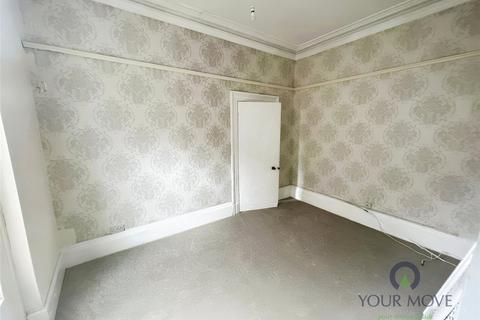 5 bedroom end of terrace house to rent, Dukes Brow, Lancashire BB2