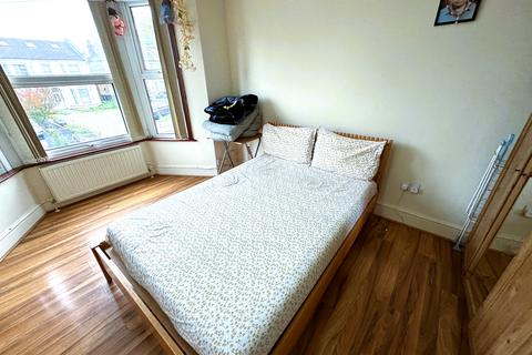 undefined, Northbrook Road, Ilford IG1