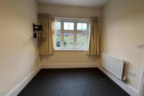 3 bedroom semi-detached house to rent, Bathpool