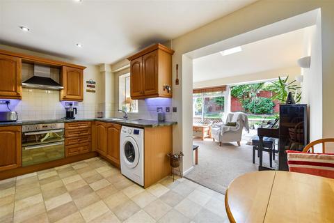 undefined, Wheeler Close, Whitchurch