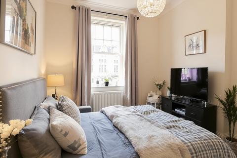2 bedroom flat to rent, Star Street, London W2