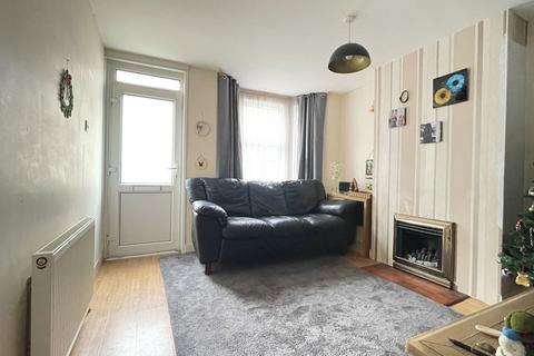 2 bedroom terraced house for sale, Queens Road, Gillingham ME7