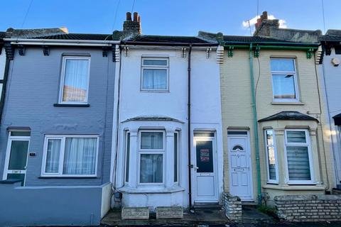 2 bedroom terraced house for sale, Queens Road, Gillingham ME7