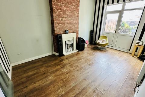 4 bedroom terraced house to rent, BEAUTIFUL 4 BED HOUSE | AVAILABLE NOW , Dudley DY2