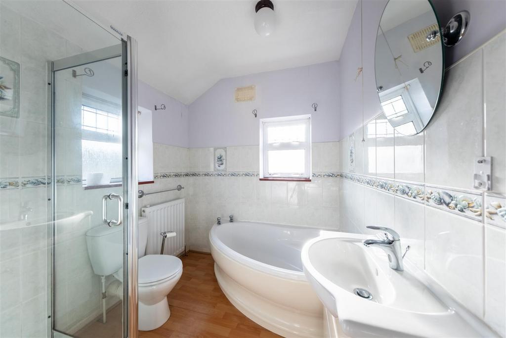 3 Chestnut Close-018.jpg
