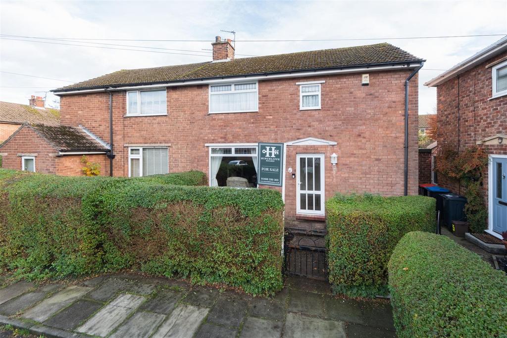 3 Chestnut Close-028.jpg
