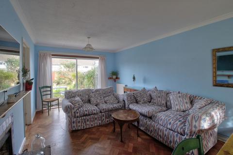 64 Finchmoor, Harlow, CM18 6UB