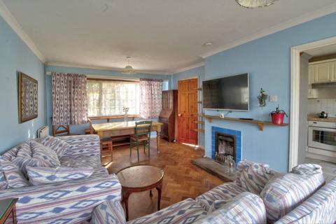 64 Finchmoor, Harlow, CM18 6UB