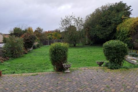 undefined, Farm Road, Rainham, RM13