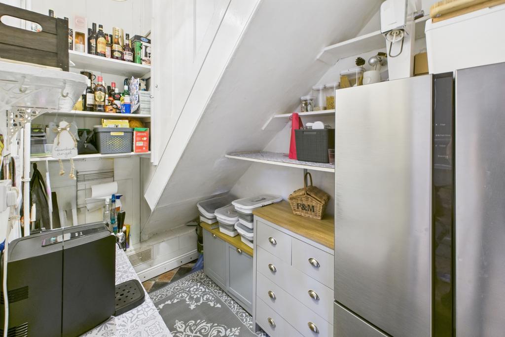 Ewe Move Spalding - Pinchbeck Rd - Pantry Room