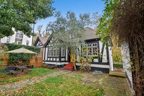 undefined, Makepeace Avenue, Highagte, London N6