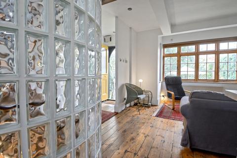 undefined, Makepeace Avenue, Highagte, London N6