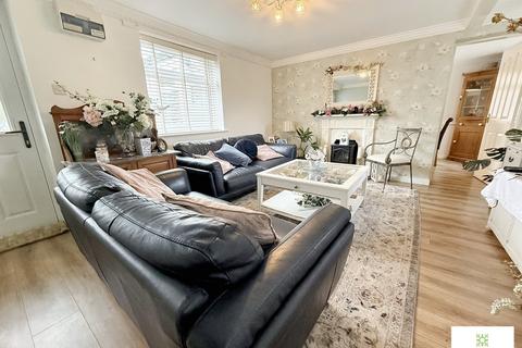 2 bedroom semi-detached house for sale, College Square, Stokesley, Middlesbrough, North Yorkshire