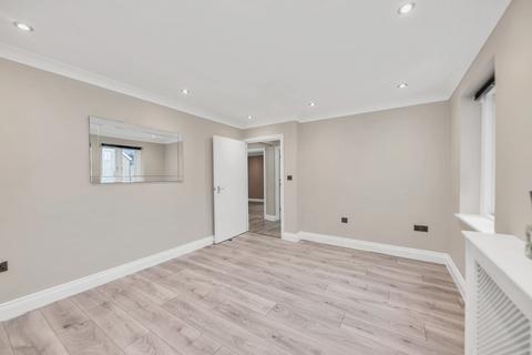 undefined, Kneesworth Street, Royston SG8