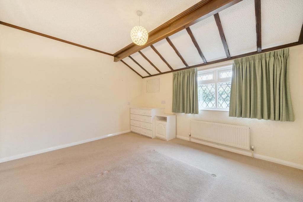 2nd view MASTER BEDROOM.jpg