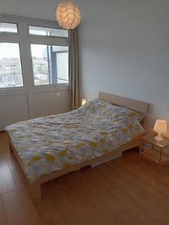 3 bedroom flat to rent, John Kennedy House, Rotherhithe Old Road, London, SE16