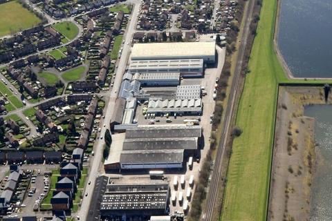 Warehouse to rent, Corporation Rd Manchester M34 5LR