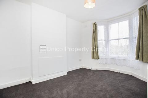 undefined, London E17
