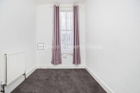 undefined, London E17