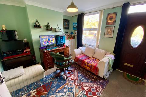 2 bedroom terraced house for sale, Springfield Road, Grantham, NG31