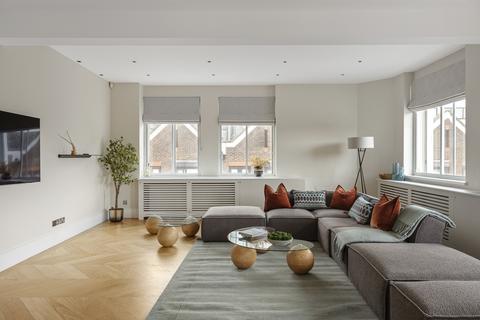 3 bedroom apartment to rent, Cheval House, London SW7