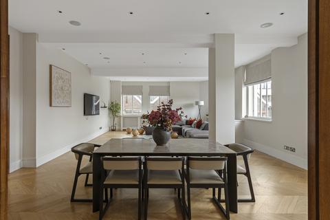3 bedroom apartment to rent, Cheval House, London SW7