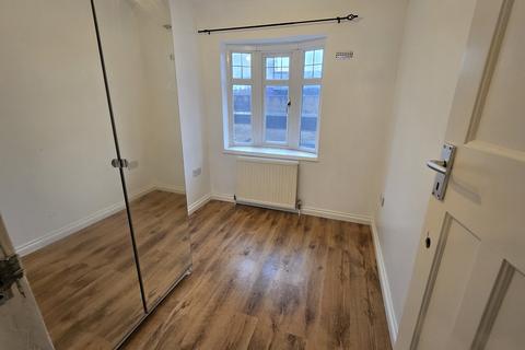 undefined, Purley CR8