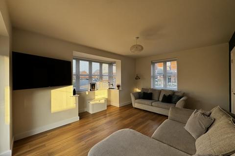 3 bedroom detached house for sale, Beethoven Drive, Stoke Mandeville, Aylesbury, HP21