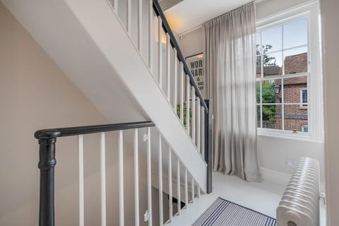3 bedroom end of terrace house for sale, Church Street, Chesham, HP5