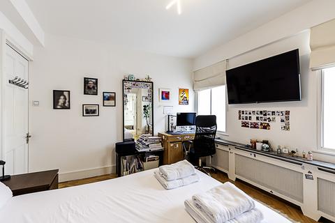 3 bedroom flat to rent, Flat , Brymon Court, - Montagu Square, London W1H