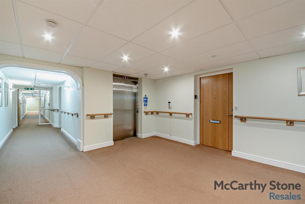 8668941-interior08-800.jpg