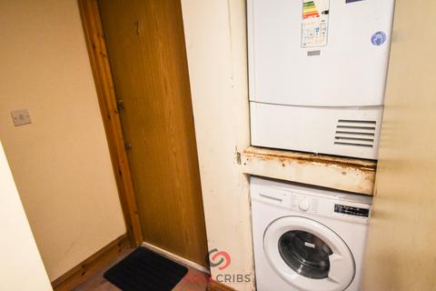 Studio to rent, Westbourne Crescent, Lancaster Gate, London, London  W2